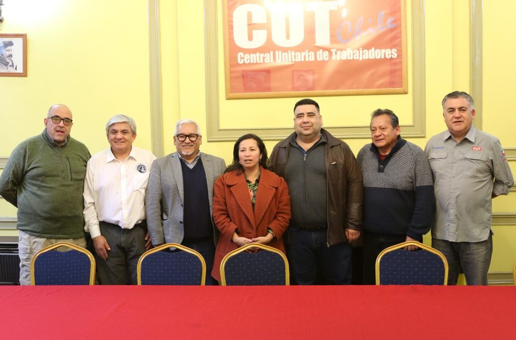 Trabajadores y trabajadoras de Empresas del Estado oficializan Confederación para  dialogar y mejorar condiciones